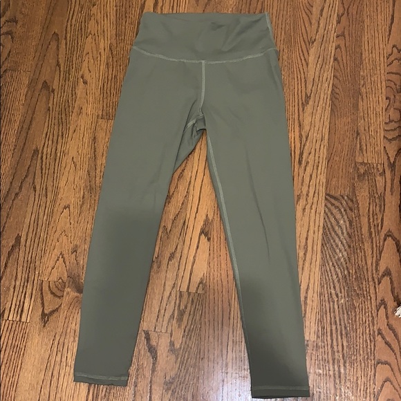 ECHT Pants - ECHT scrunch leggings